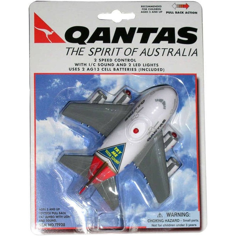 DARON Qantas Jumbo Pullback with Light & Sound
