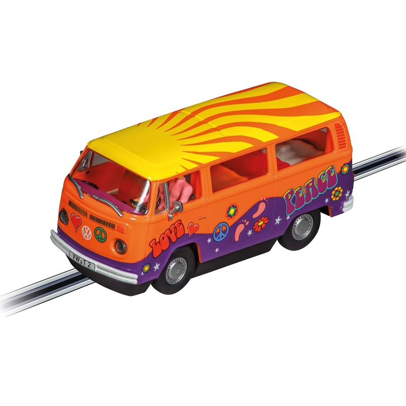 VW Bus T2b “Peace and Love”